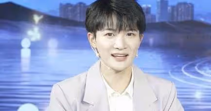 一場央視中秋晚會,演出陣容大換血,娛樂圈離春天不遠了