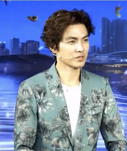 一場央視中秋晚會，演出陣容大換血，娛樂圈離春天不遠了