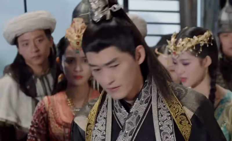 《流光引》《長樂曲》各看20集，一個好看，一個俗套
