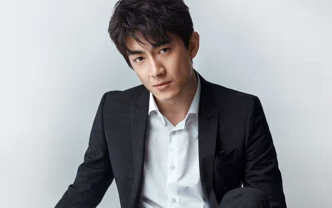 林更新返校攻讀博士,低調現身開學現場,學霸演員再添新身份!