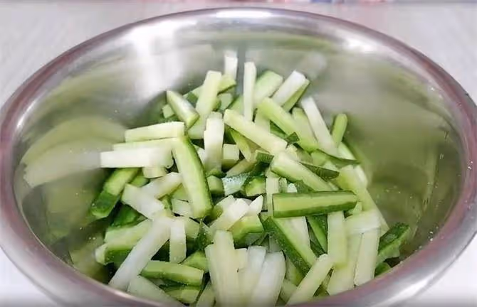 值得收藏的蘿蔔小菜,香辣過癮,清脆爽口,做好一份可以存放一周