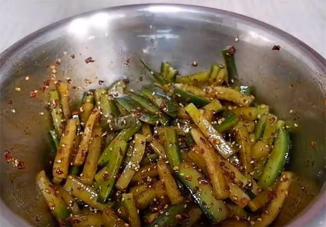 值得收藏的蘿蔔小菜,香辣過癮,清脆爽口,做好一份可以存放一周