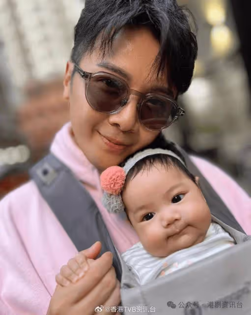 34歲TVB男星葉泓聲宣布老婆陀第三胎！女星愛妻再婚後兩年抱兩極速「造人」