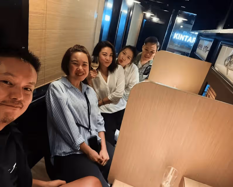 香港知名女星新戀情曝光,情史豐富專攻富商,兩年相親十多位異性