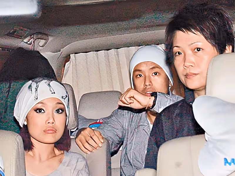 香港知名女星新戀情曝光,情史豐富專攻富商,兩年相親十多位異性