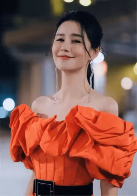 TVB花旦黃翠如內地被偶遇,網友驚嘆孕味很濃,被猜測回老家養胎