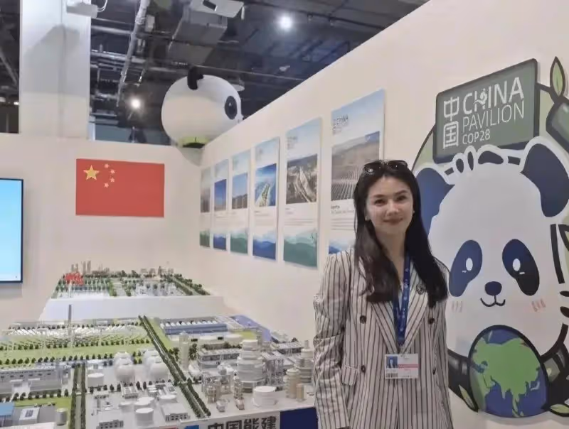 劉濤也走性感路線了嗎?穿緊身衣勒出事業胸,太性感!