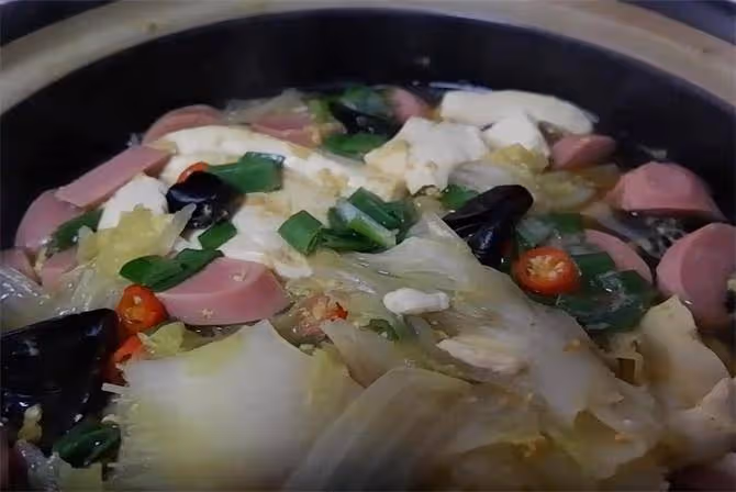 簡單好吃的白菜豆腐煲,不放油省步驟,一口砂鍋搞定,吃著也不錯
