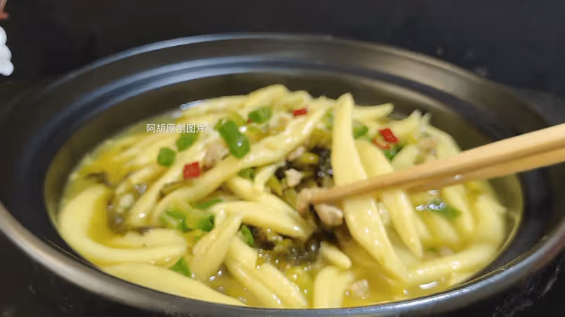 蓮藕蘿蔔靠邊站!白露後這菜也該吃了,揉一揉煮一煮,能當飯能當菜,滿口好味