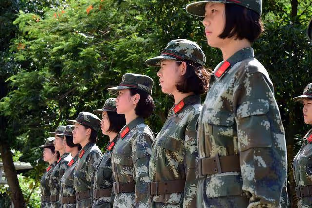 呂中:嫁給了「鎮元大仙」,兒子名導兒媳影后,女兒是她最大驕傲