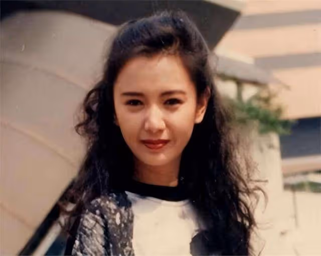 曾華倩:和富豪老公離婚後,10年辛苦付出把兒子培養成了游泳名將