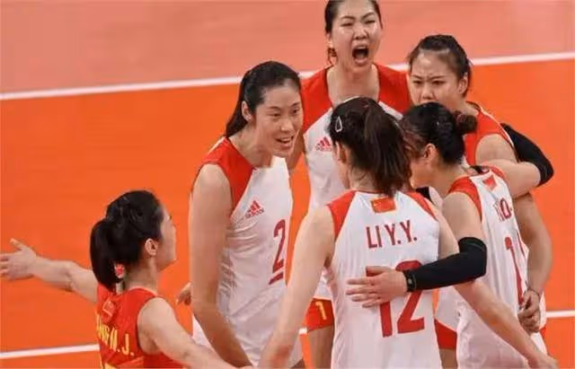 她是女排唯一的五冠王,退役下海經商身家上億,女兒是清華博士