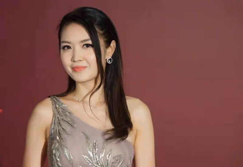 恭喜!TVB知名港姐冠軍與富商男友好事將近,提前預支蜜月,不介意當後媽