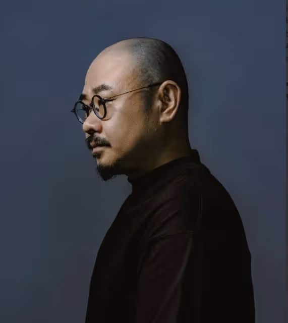 劉德華這一摔,暴露了他的「尷尬處境」,網友:趕緊學學刀郎吧