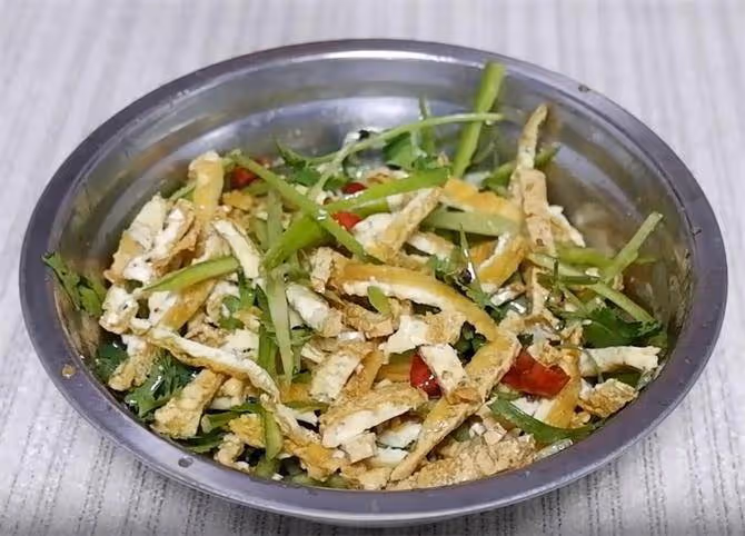 你沒吃過的老豆腐新做法,外酥里嫩,簡單的涼拌豆腐絲,吃著過癮