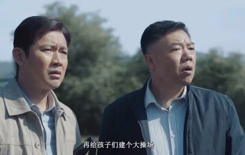 《迎風的青春》《山花爛漫時》各看4集,一個看上癮,一個沒人看