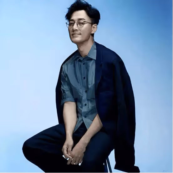 林峯自曝叫佘詩曼女朋友是習慣,老婆張馨月也稱「你女朋友」,演唱會再次合體