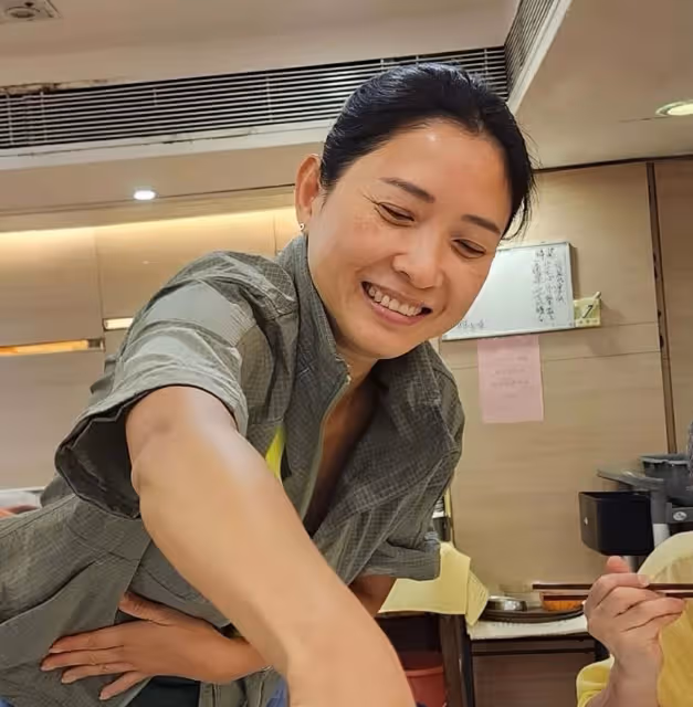 突發!香港知名主持人驚爆離婚,老公發文宣布結束14年婚姻關係