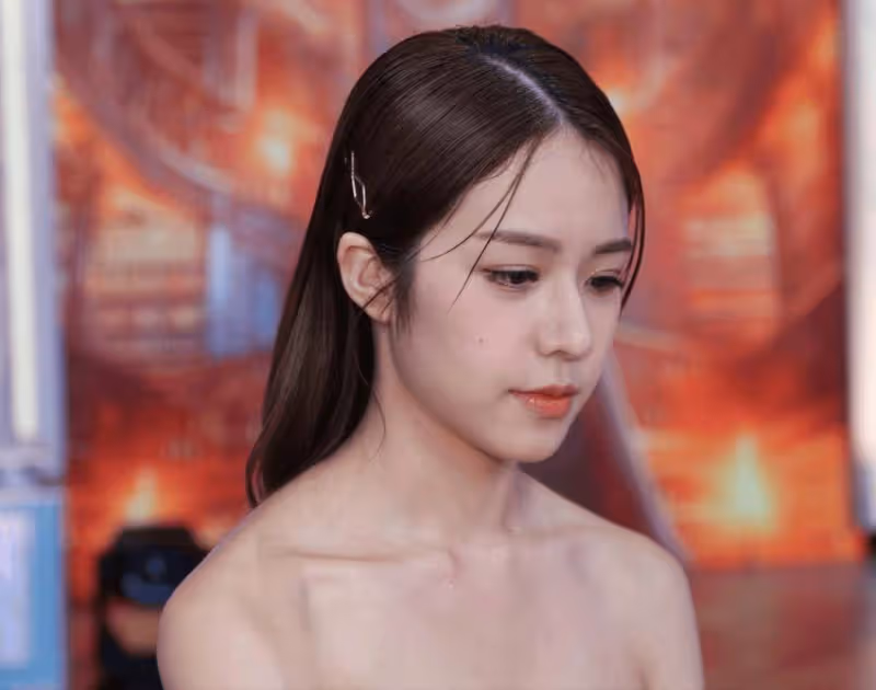 港姐小花變漂亮否認整容!坦承純粹靠化妝:樣貌都要慢慢進化