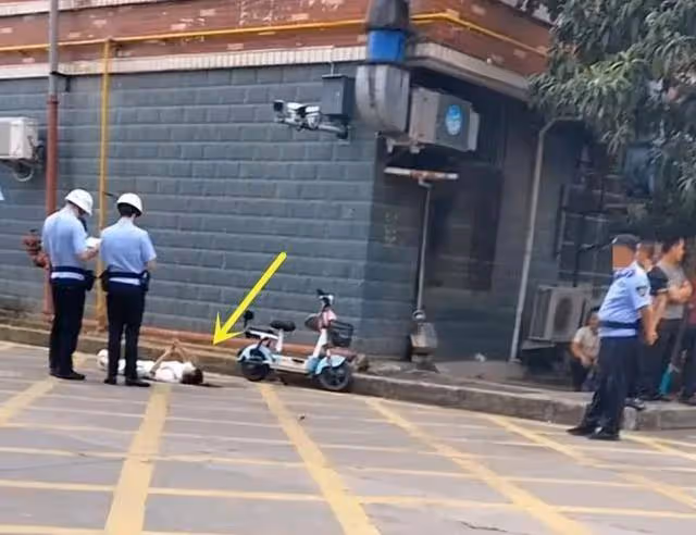浙江一女子因為找不到工作,餓得躺地上起不來:我2天沒吃飯了!