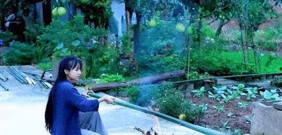 李子柒停更兩年後首次露面,少女變大媽網友直呼不敢認連她也淪為資本的犧牲品