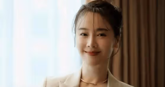 出道前是體操運動員,與大20歲的丈夫結婚,她是娛樂圈另類的明星