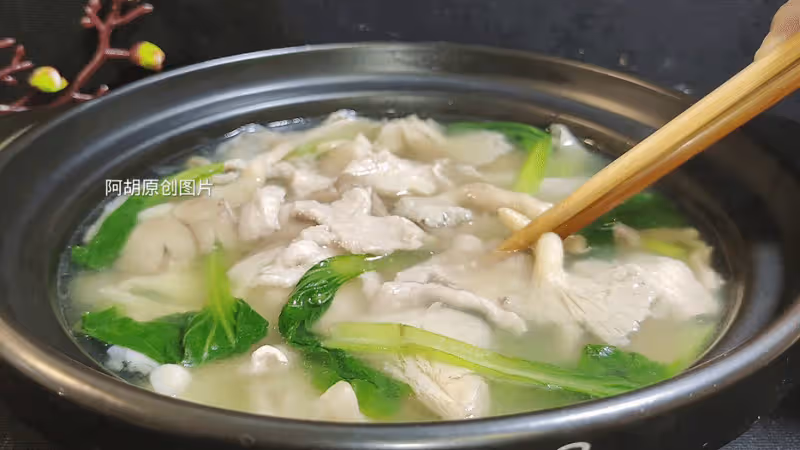 秋天吃魚不如吃它,幾塊一斤的菜中上品!煮一碗鮮湯,鮮滑不膩、喚醒胃口