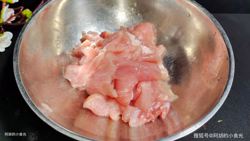 秋天吃魚不如吃它,幾塊一斤的菜中上品!煮一碗鮮湯,鮮滑不膩、喚醒胃口
