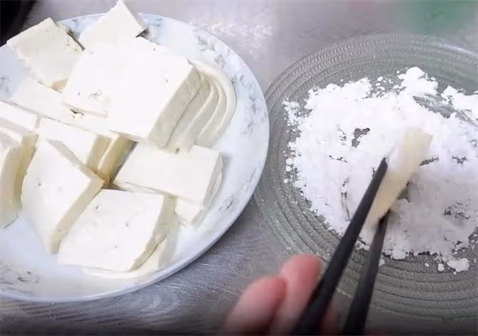 豆腐這樣做,醬香濃郁,豆腐入味濃香,每一口都很下飯,收藏了