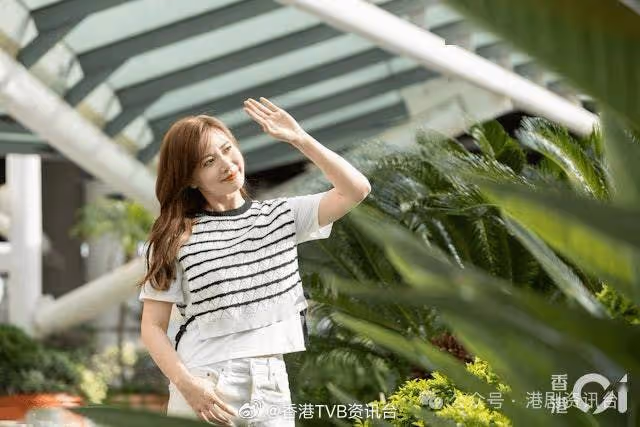 奪「最佳女配角」得獎感言惹風波!廣東話不好累吳卓羲無辜遭殃
