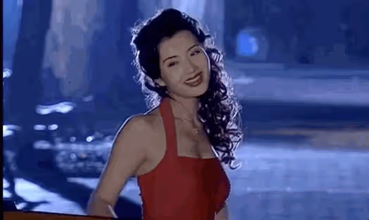 陳好45歲現身北京,衣著隨便三角區突出,與宋茜聊天氣質相差巨大