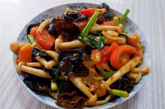 家常下飯菜濃香海鮮菇,做好後營養豐富,鮮香好吃,先收藏起來