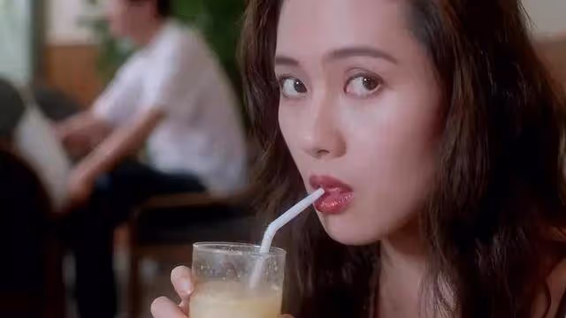 香港經典三級電影《蜜桃成熟時》大膽追求自由的愛,引人深思!