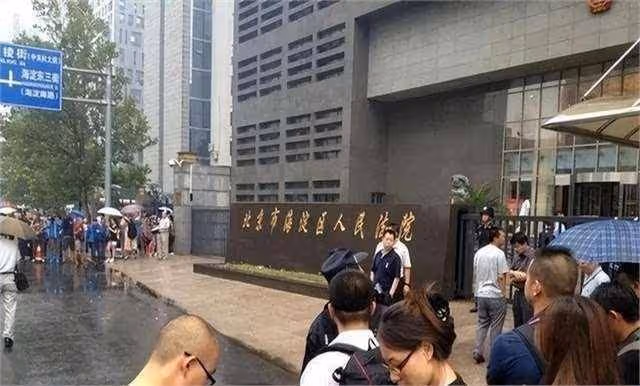 李天一夢鴿卷錢赴美不歸?84歲李雙江投靠前妻兒子曬與大兒子合影!!