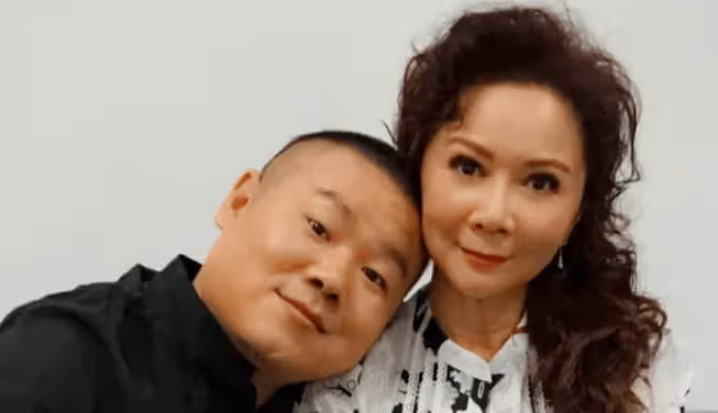 原來他就是蔡明兒子!隱瞞37年不暴露,究竟是何方神聖