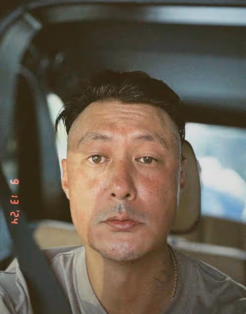 港星余文樂近況曝光!面部腫脹像被打,大小眼嚴重男神形象不再