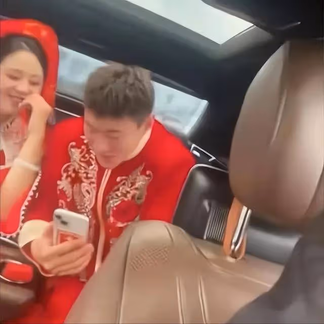 男子大喜之日,接到釣友的電話,看著漂亮妻子左右為難:到底選誰