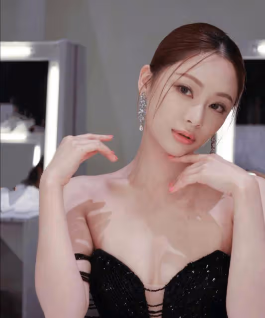 兩個葉蒨文世紀合照!《愛回家》31歲小花激動:港姐決賽贏的是我