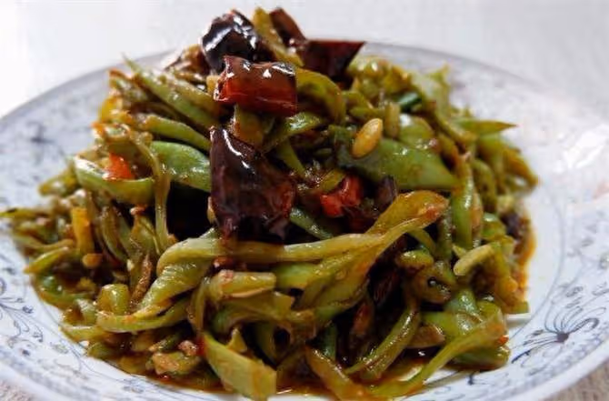 豆角新做法,比燉著吃更給力,香辣過癮,超級下飯,先收藏起來