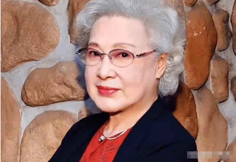 被稱為中國第一美女,99歲還被人追,知道她是誰嗎?