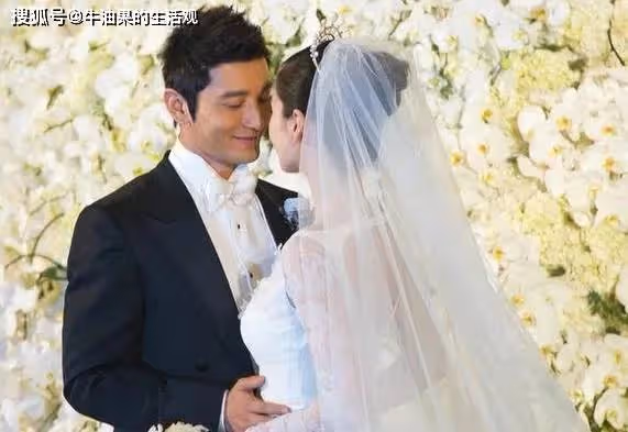黃曉明官宣戀情,在一起但是沒結婚,葉珂曬聊天記錄宣誓主權