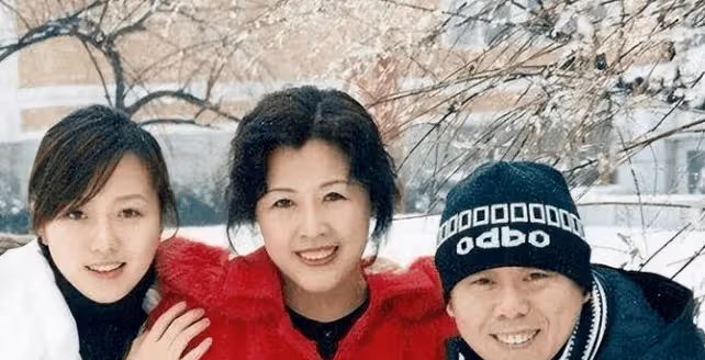 嫁10億富豪,婚後卻一直住娘家,十年婚姻,潘陽有何難言之隱?