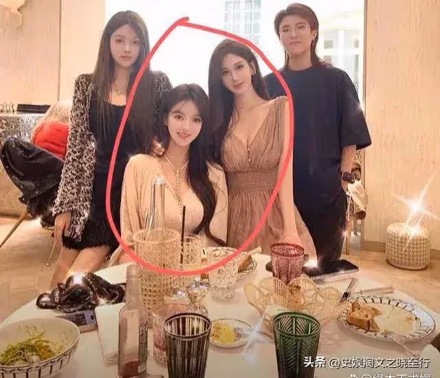 大瓜!曝黃曉明葉珂已結婚,女方秀超大鑽戒,女方曬針圖疑已懷孕