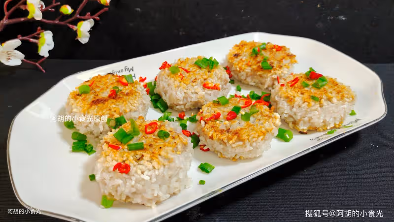 秋天吃藕勝過吃肉,這做法是首選!一蒸一煎,一口外酥里嫩、滿口都是香