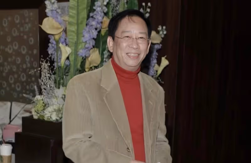香港知名老戲骨懷疑兒子喜歡同性,有不正常男女生活,34歲沒結婚