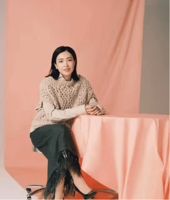 香港知名富婆,短劇中演自己,借錢被拒,網友熱評自娛自樂