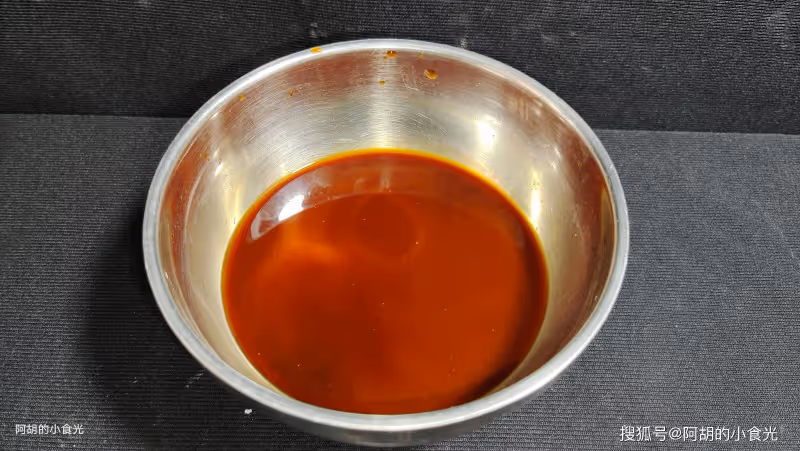 原來黃瓜和它炒更夠味,後悔現在才發現!大火快炒一盤,脆嫩十足、滿口好味