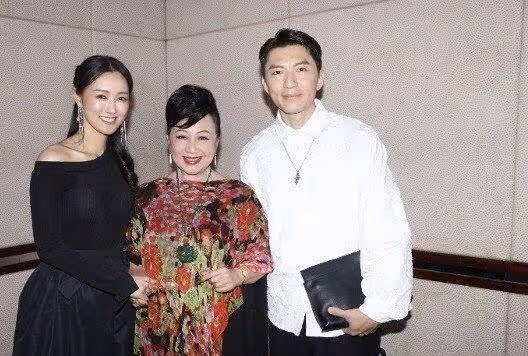 TVB當家小生想拍劇!帶娃近一年心急復工,與圈中妻子積極生二胎