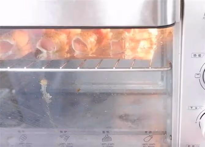 手抓餅別再直接吃,試試這樣做,香酥咸香,一口一個,吃著也過癮