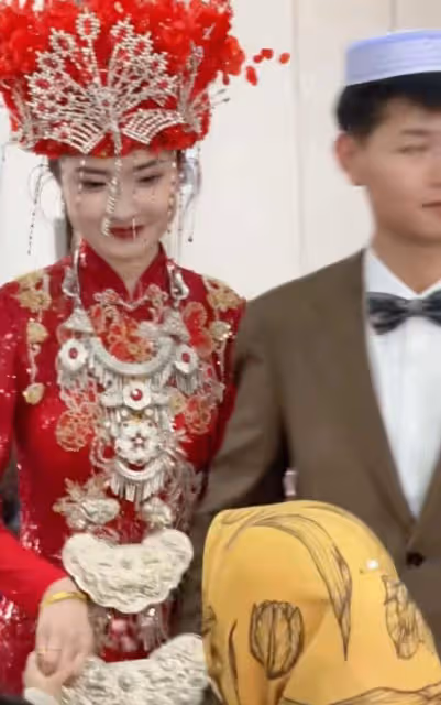 甘肅新娘神似沈眉莊,新郎長相一言難盡,網友炸鍋,知情人曝內情